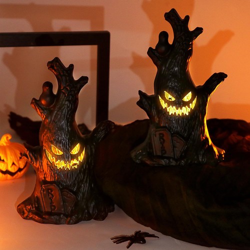 Halloween geister baumstumpf - halloween,